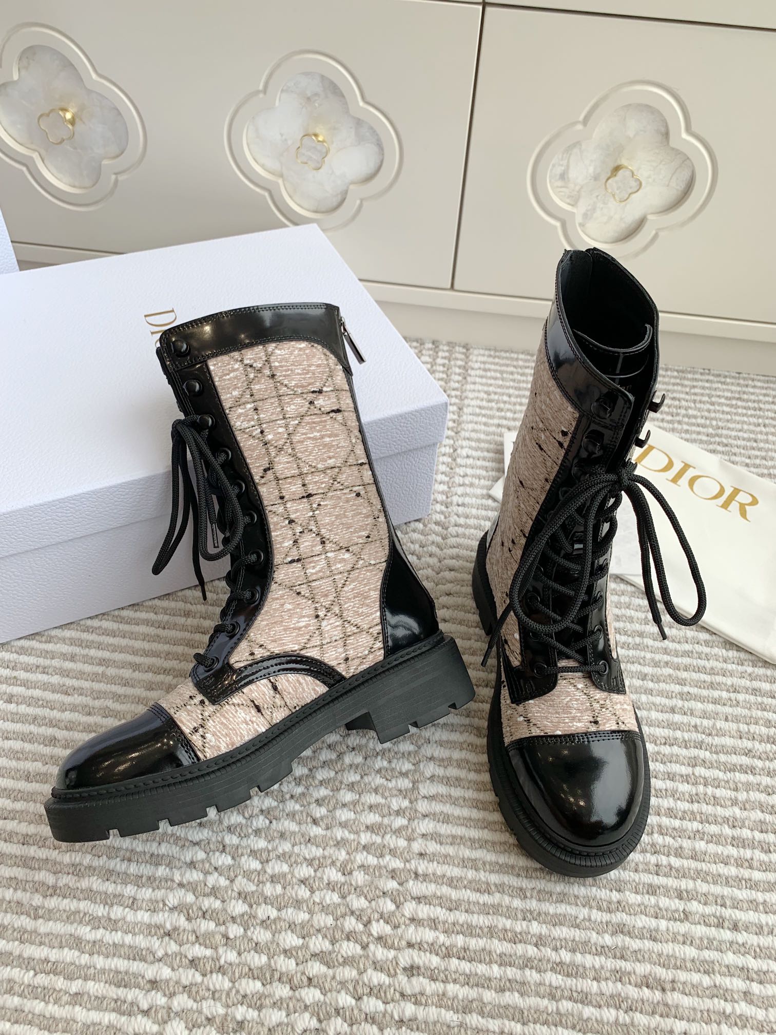 CD D-Unit Ankle Boot In Beige Mix Black Tweed Fabric And Glossy Cowhide 105088