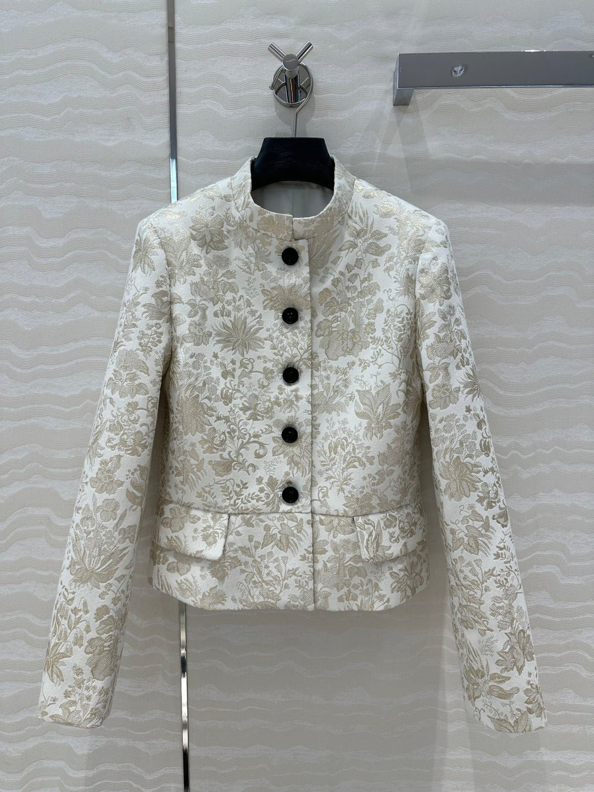 CD 25 Stand-up Collar Short Jacket Beige Actylic