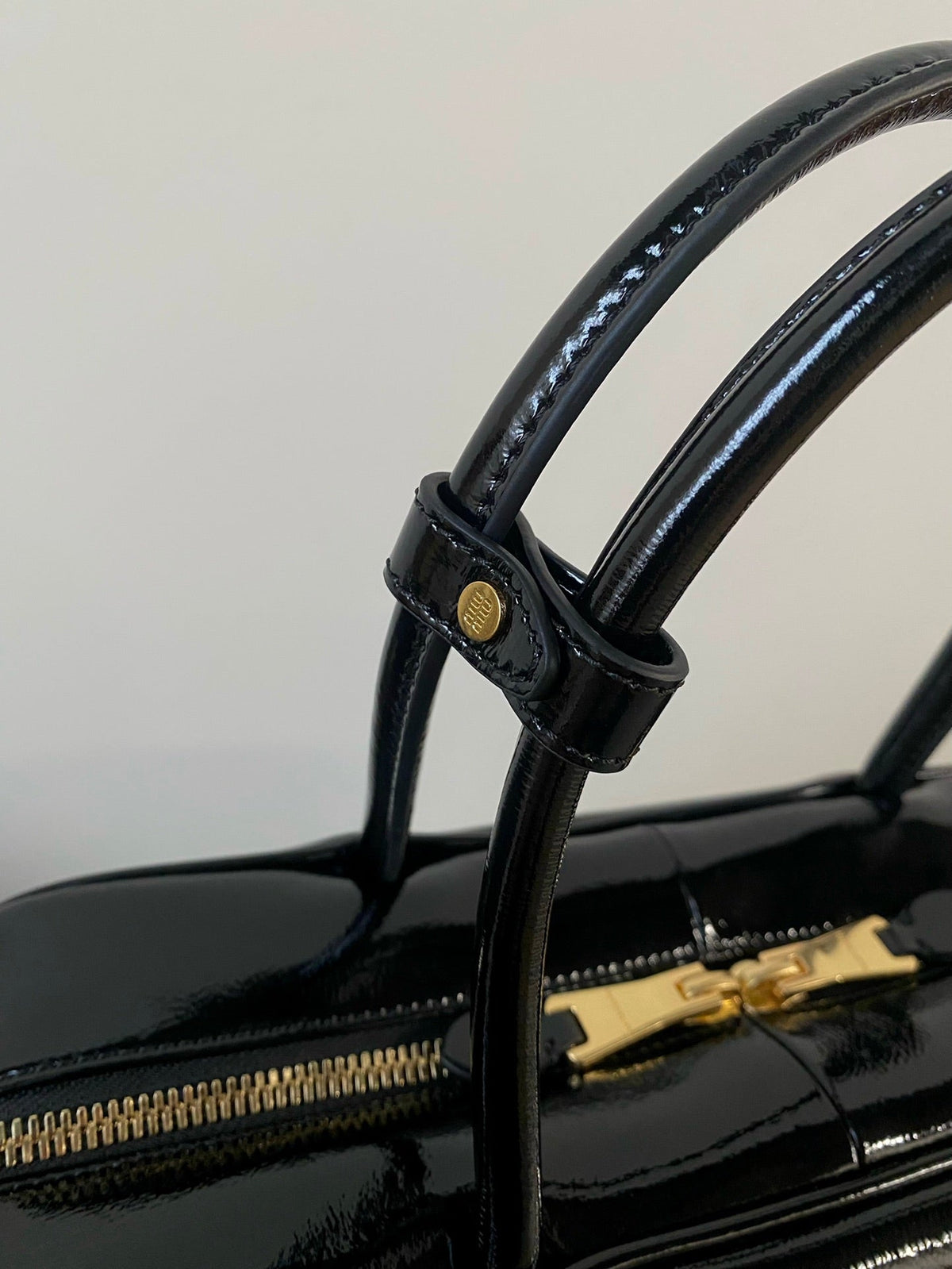 Beau Naplak 34cm Black Patent Leather