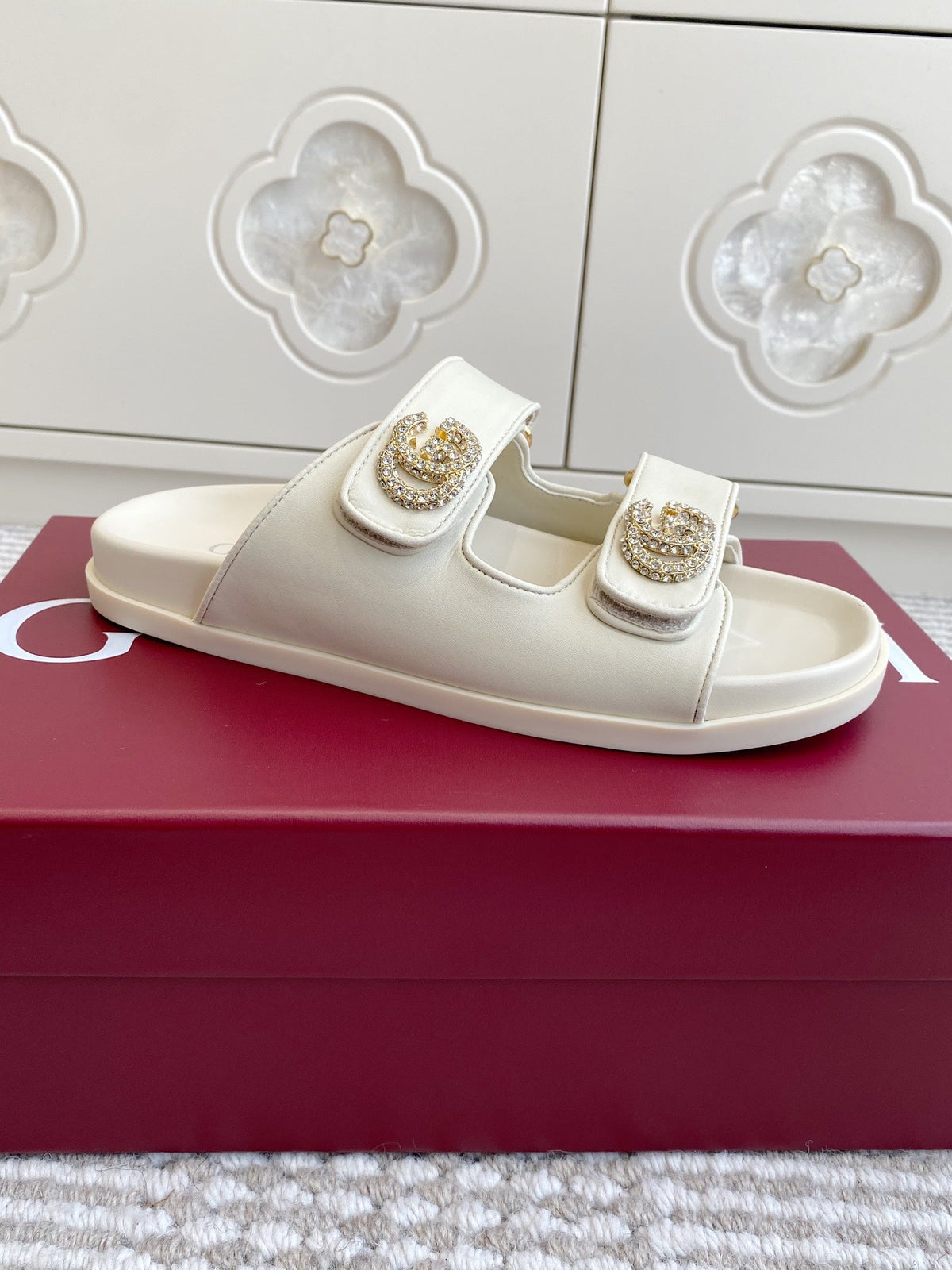 GC sandal with Double G White Calfskin 291023