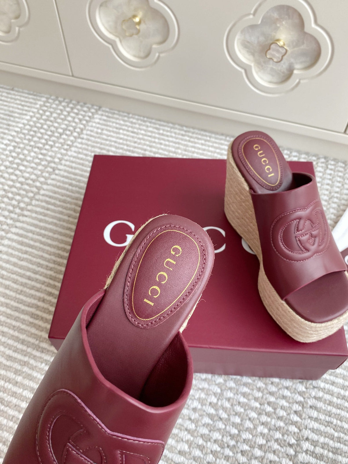 GC 25 Interlocking G Sandal Red Burgundy Cord Cowhide 291033