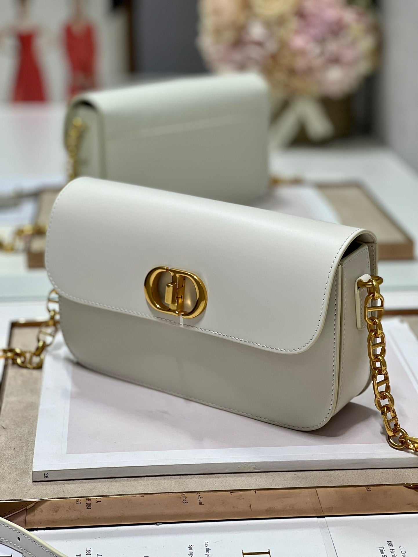 CD Montaigne Avenue Bag White Calfskin 336842