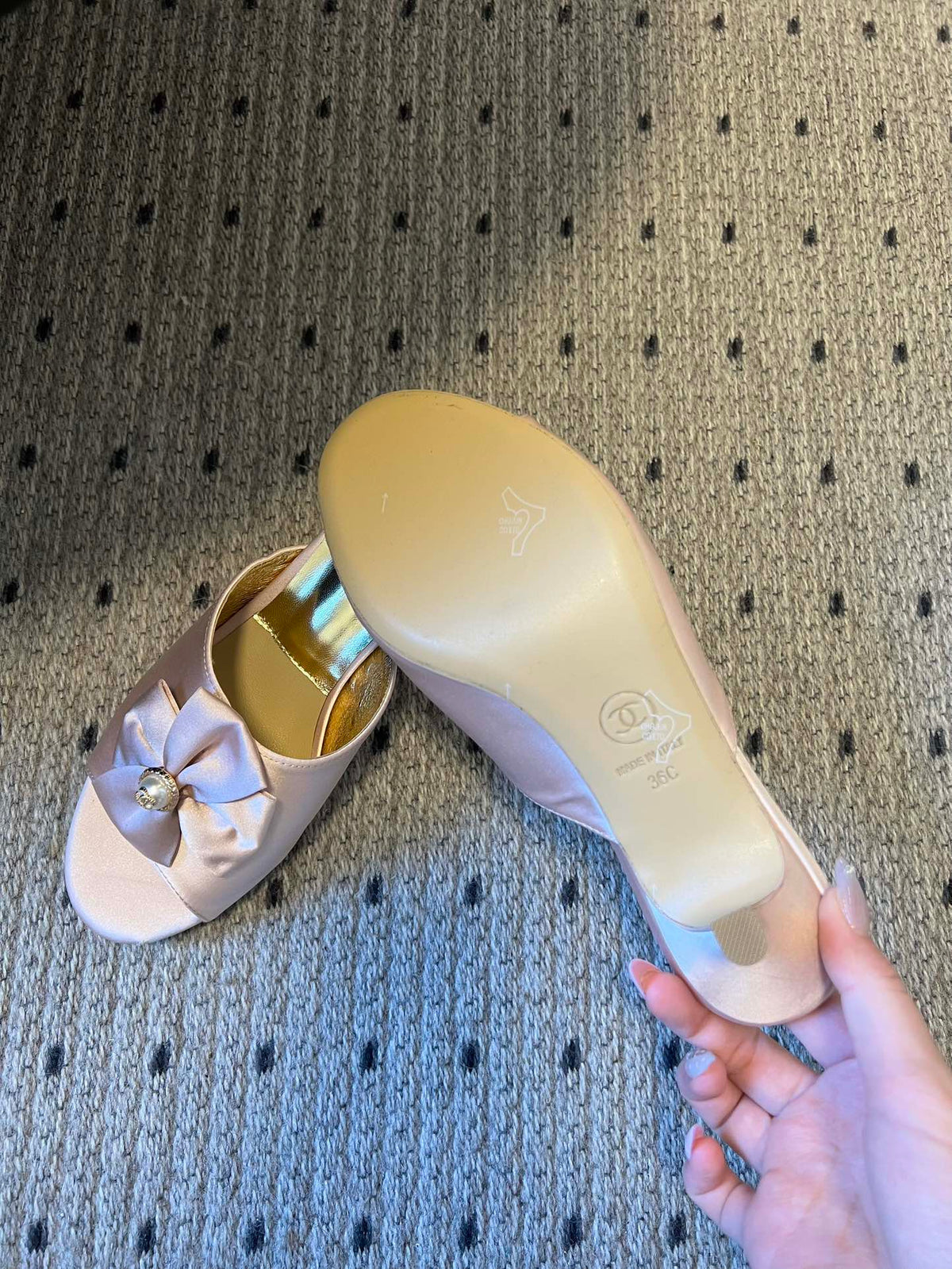 CC 26s High-Heeled Slides 60 Light Pink Satin Cowhide 627185