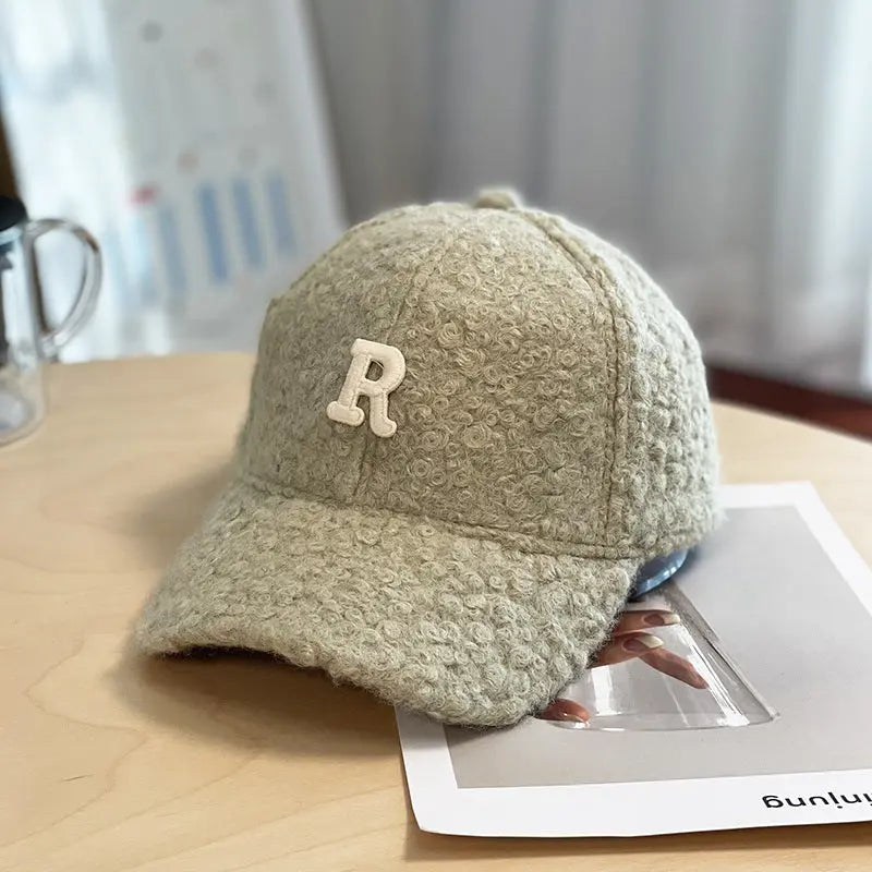 Winter Thick Lambskin Furry Large R Letter Baseball Cap hercurva