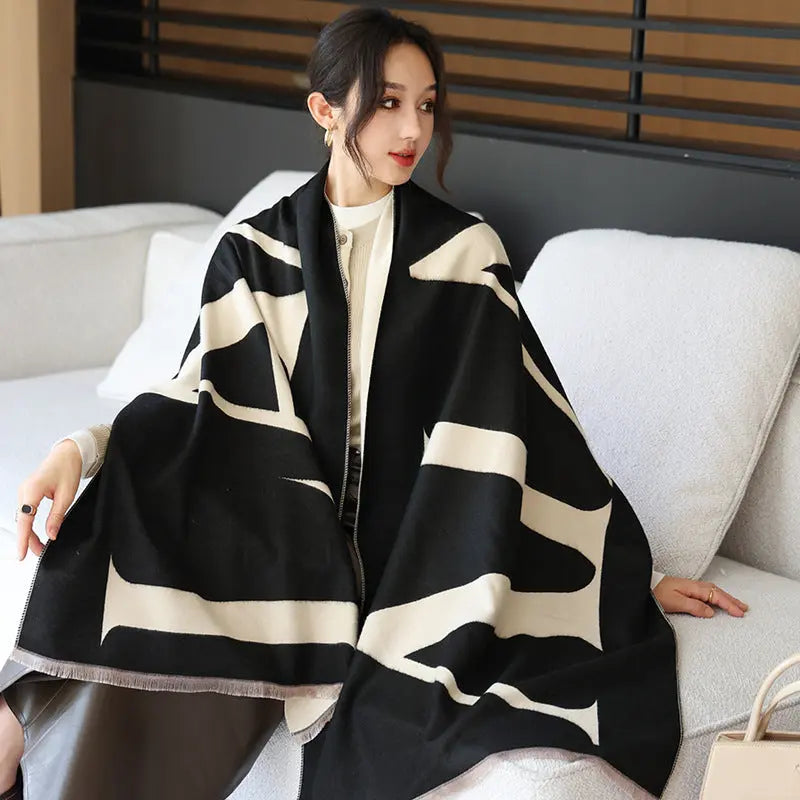 Female Versatile Fashion Thickened Warm Cashmere Scarf hercurva