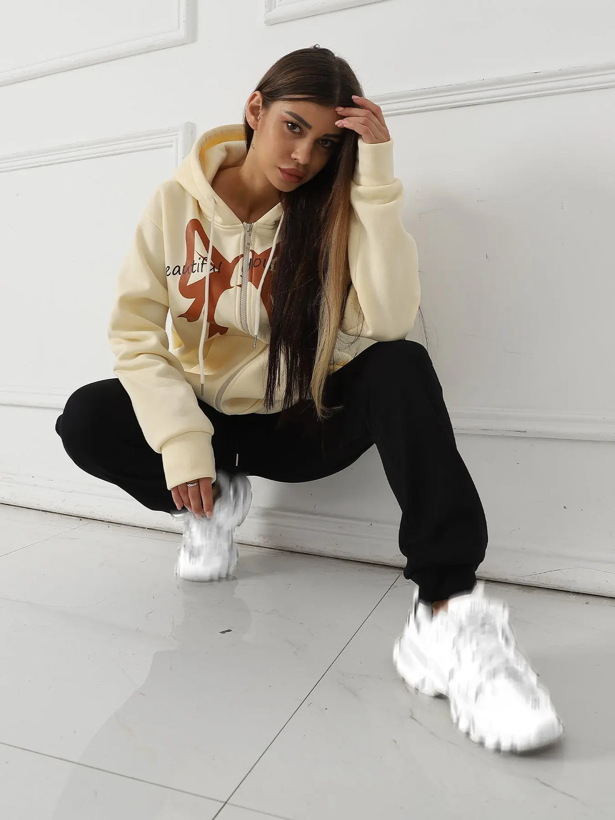 Women's Long Sleeved Sweatshirt hercurva