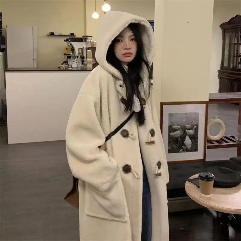 Mid-length Horn Button Lamb Wool Coat For Women hercurva