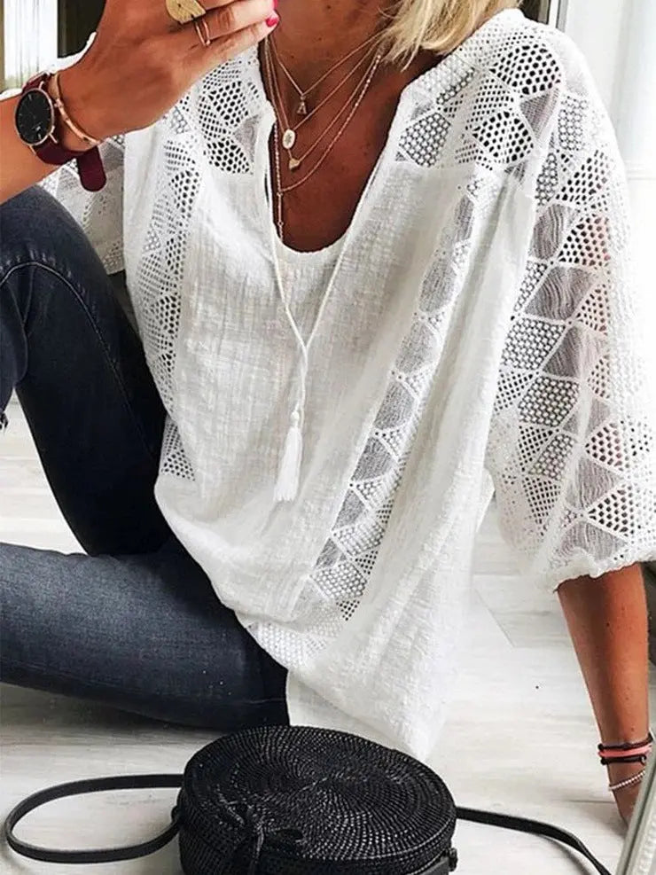 Lace Stitching U-neck 3 4 Sleeve T-shirt hercurva