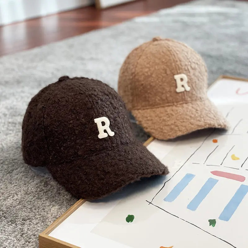 Winter Thick Lambskin Furry Large R Letter Baseball Cap hercurva