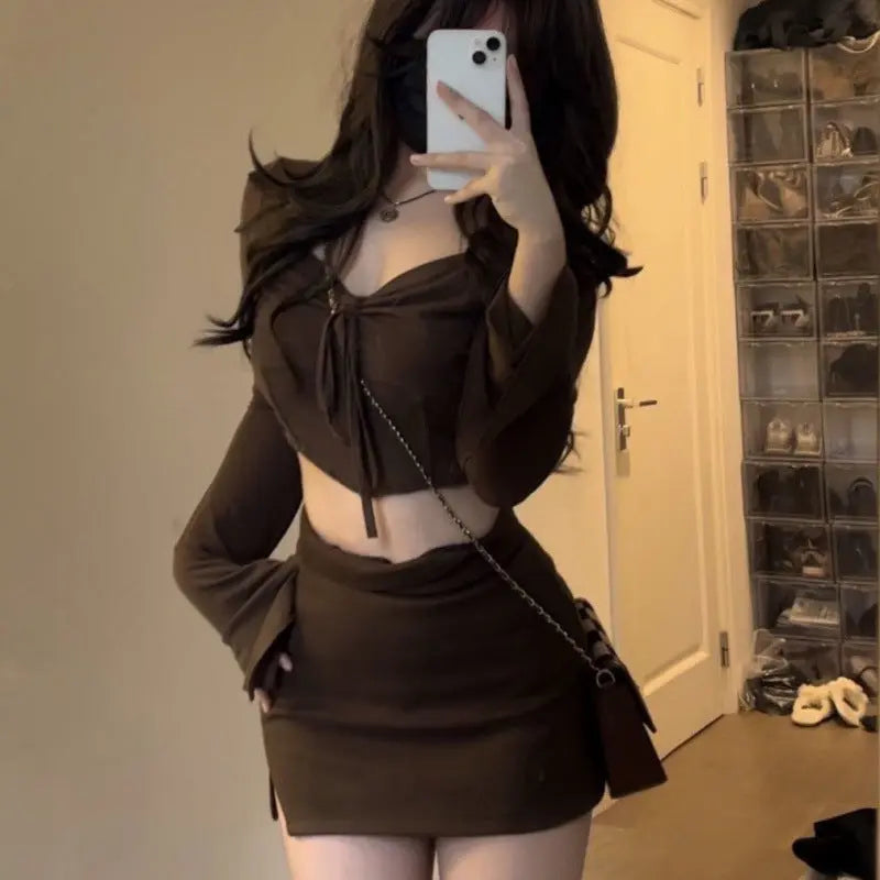 American Hot Girl Hem Irregular Long Sleeve Top And Skirt Suit hercurva
