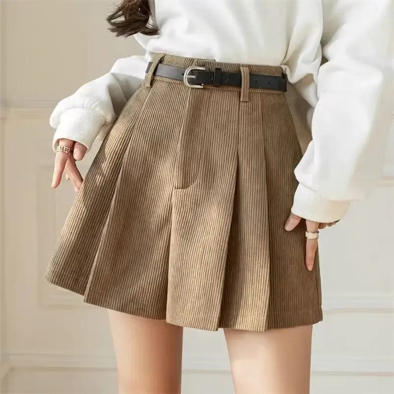 Corduroy Pleated Slim Casual Wide-leg Shorts Women hercurva