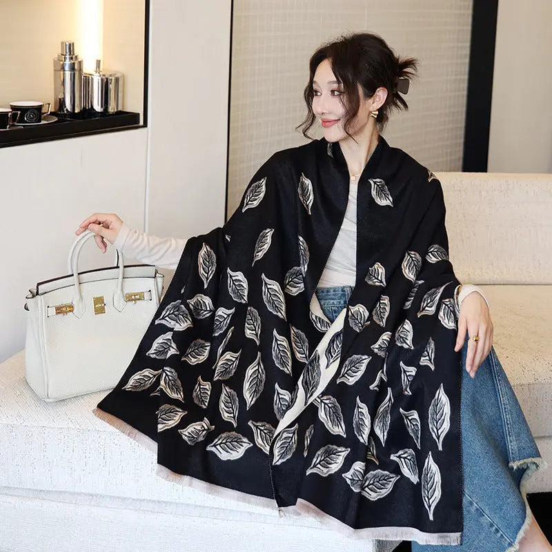 Female Versatile Fashion Thickened Warm Cashmere Scarf hercurva