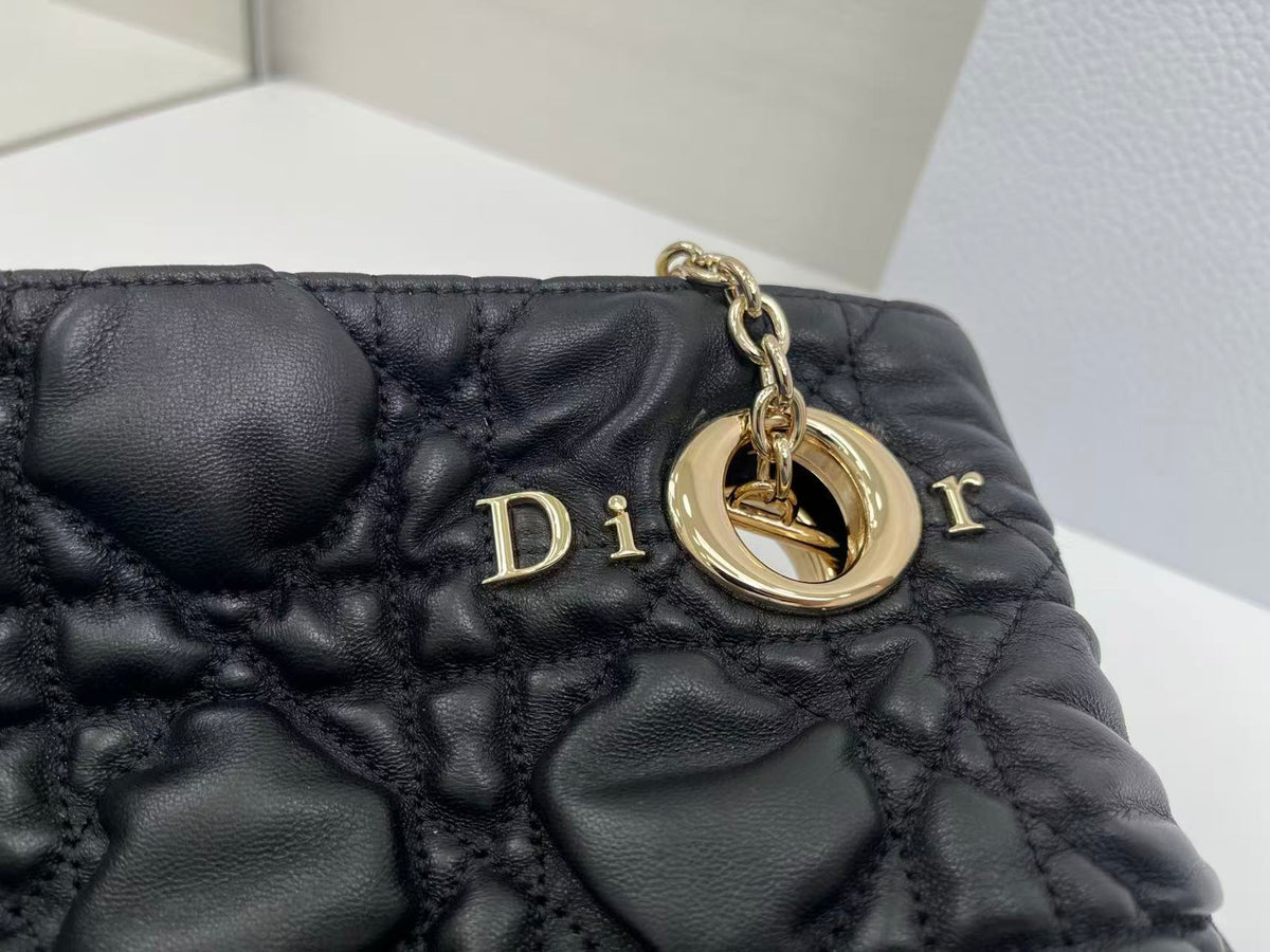 Dior 2026 Crunchy Bag 38cm Black Puffy Macrocannage Calfskin