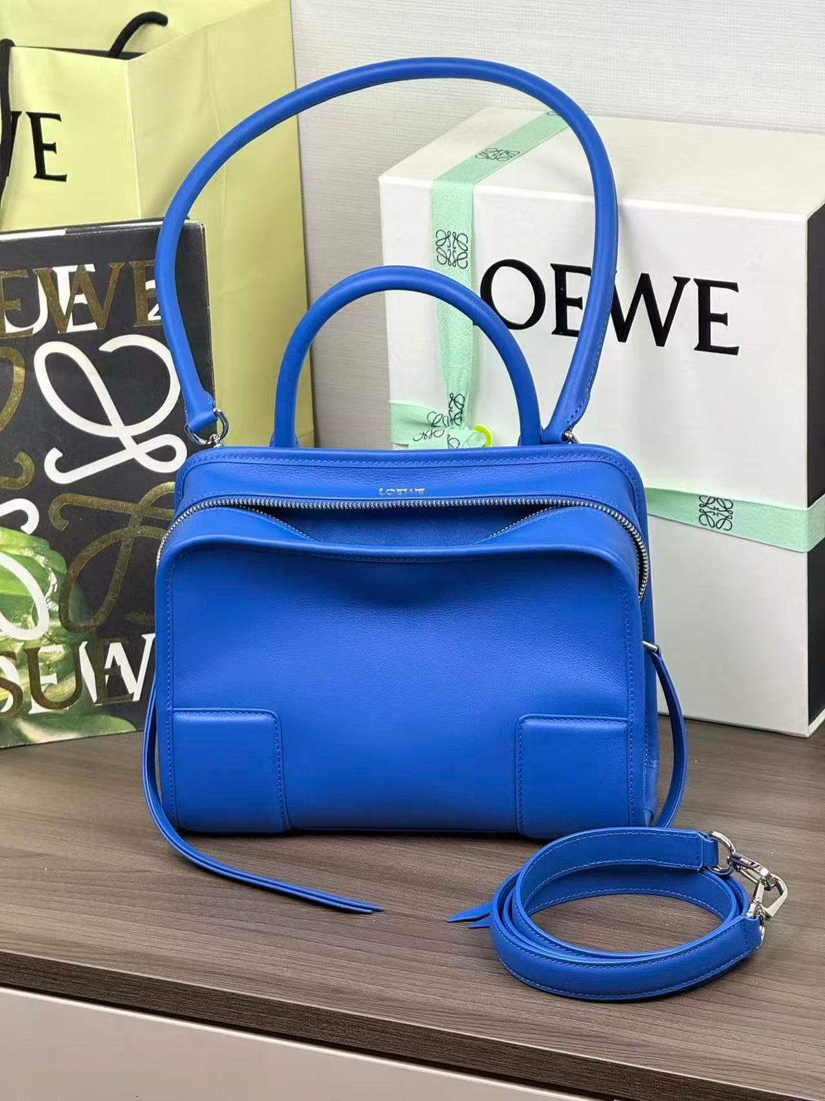 Loewe Amazona 180 Bag 24.5cm Blue Calfskin
