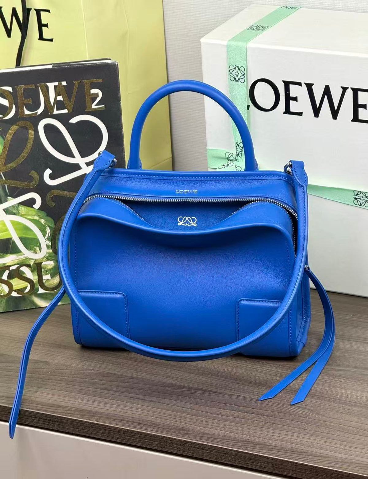 Loewe Amazona 180 Bag 24.5cm Blue Calfskin