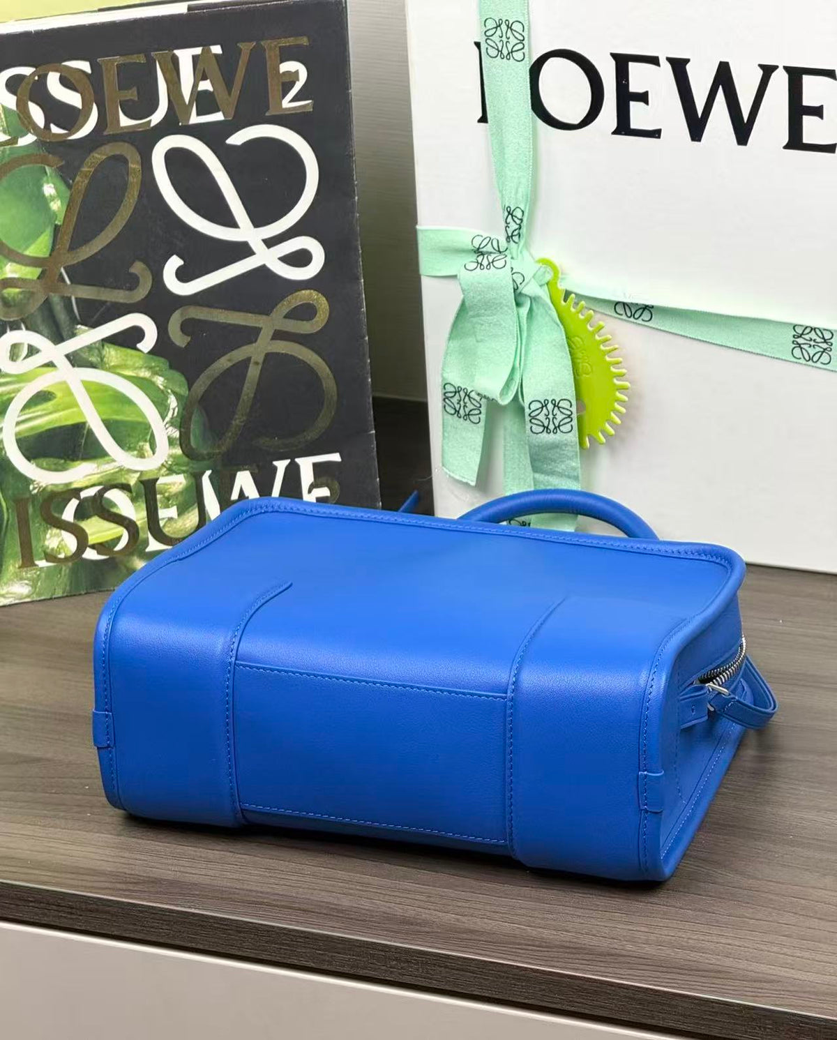 Loewe Amazona 180 Bag 24.5cm Blue Calfskin