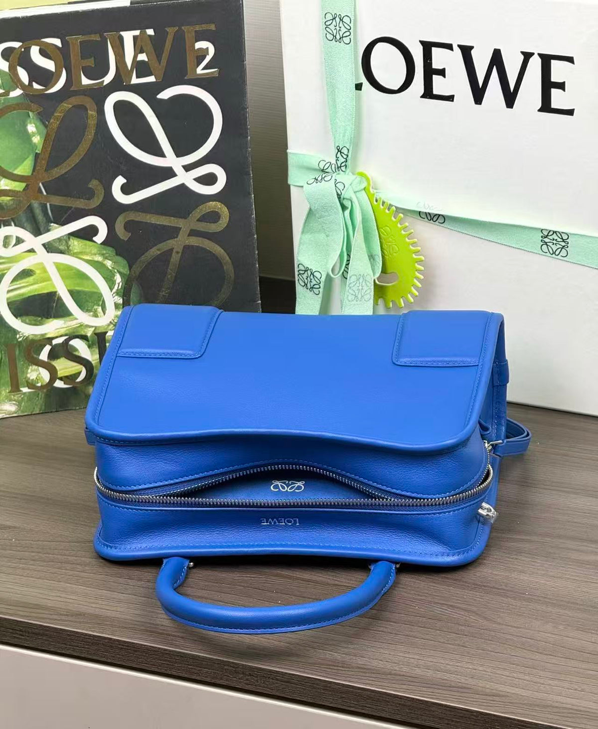 Loewe Amazona 180 Bag 24.5cm Blue Calfskin