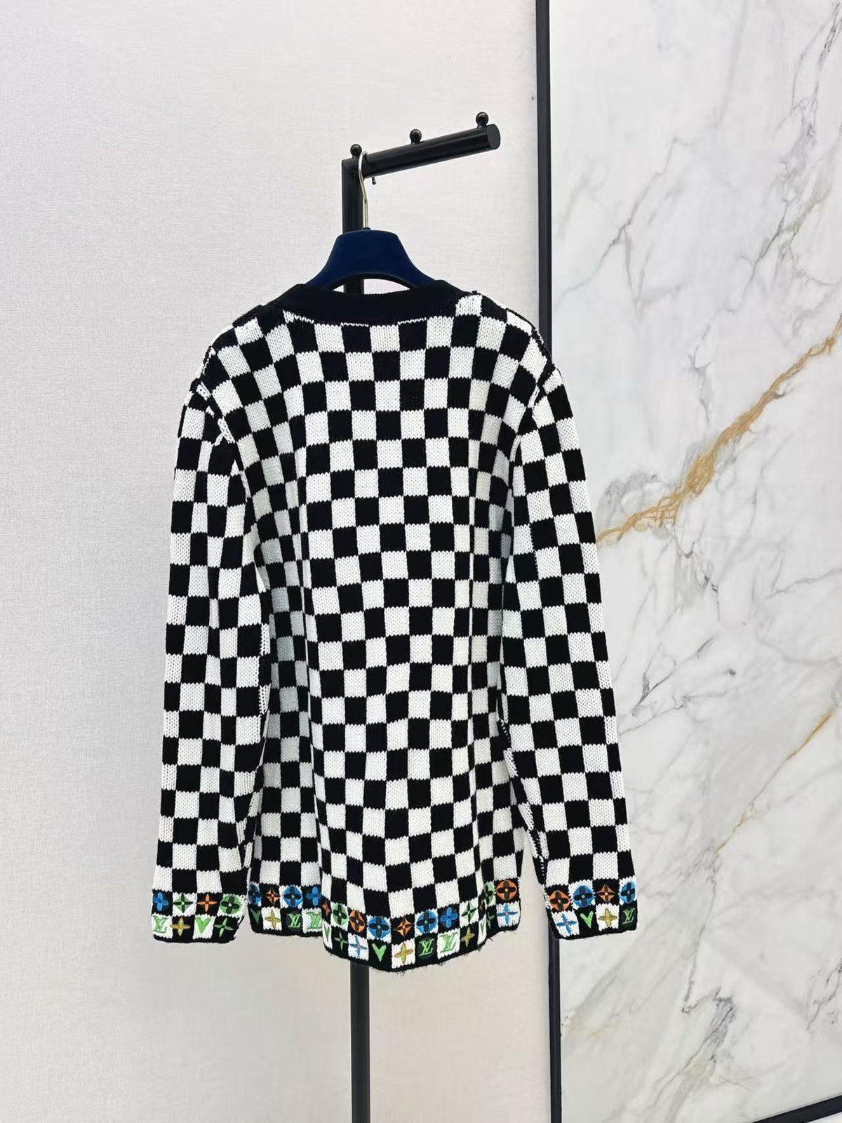 LV 2026 V-neck Knitted Cardigan Black White Wool