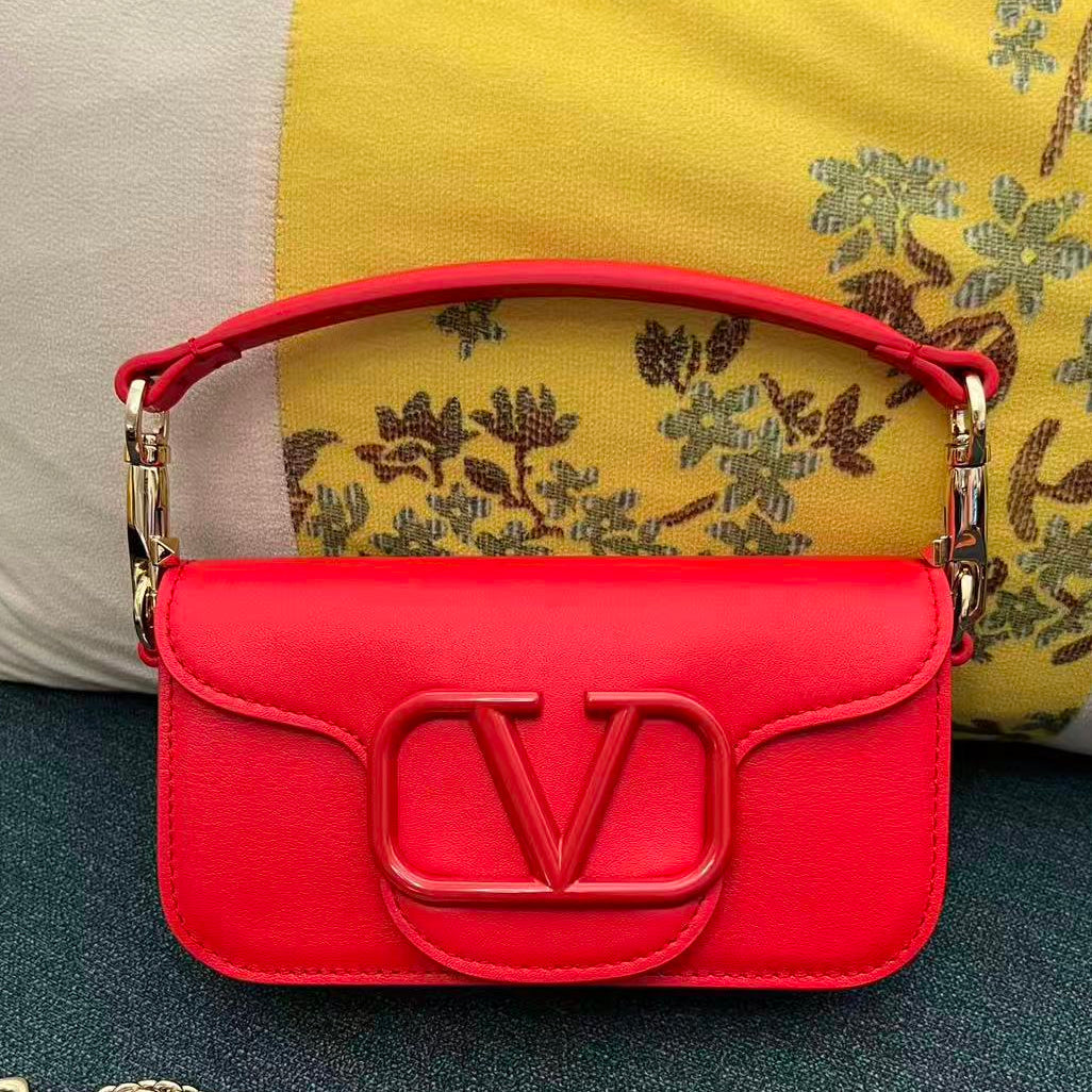 Valentino 2026 Garavani Loco Bag 20cm Red Leather