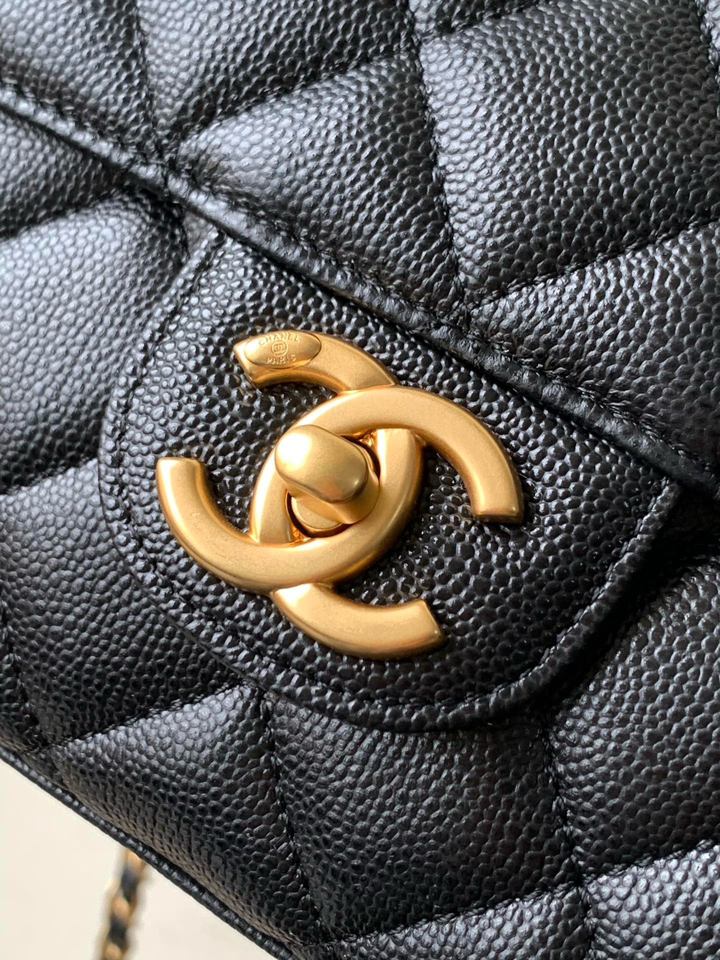 Chanel 2026 Quilted Bag 22cm Black Grained Calfskin