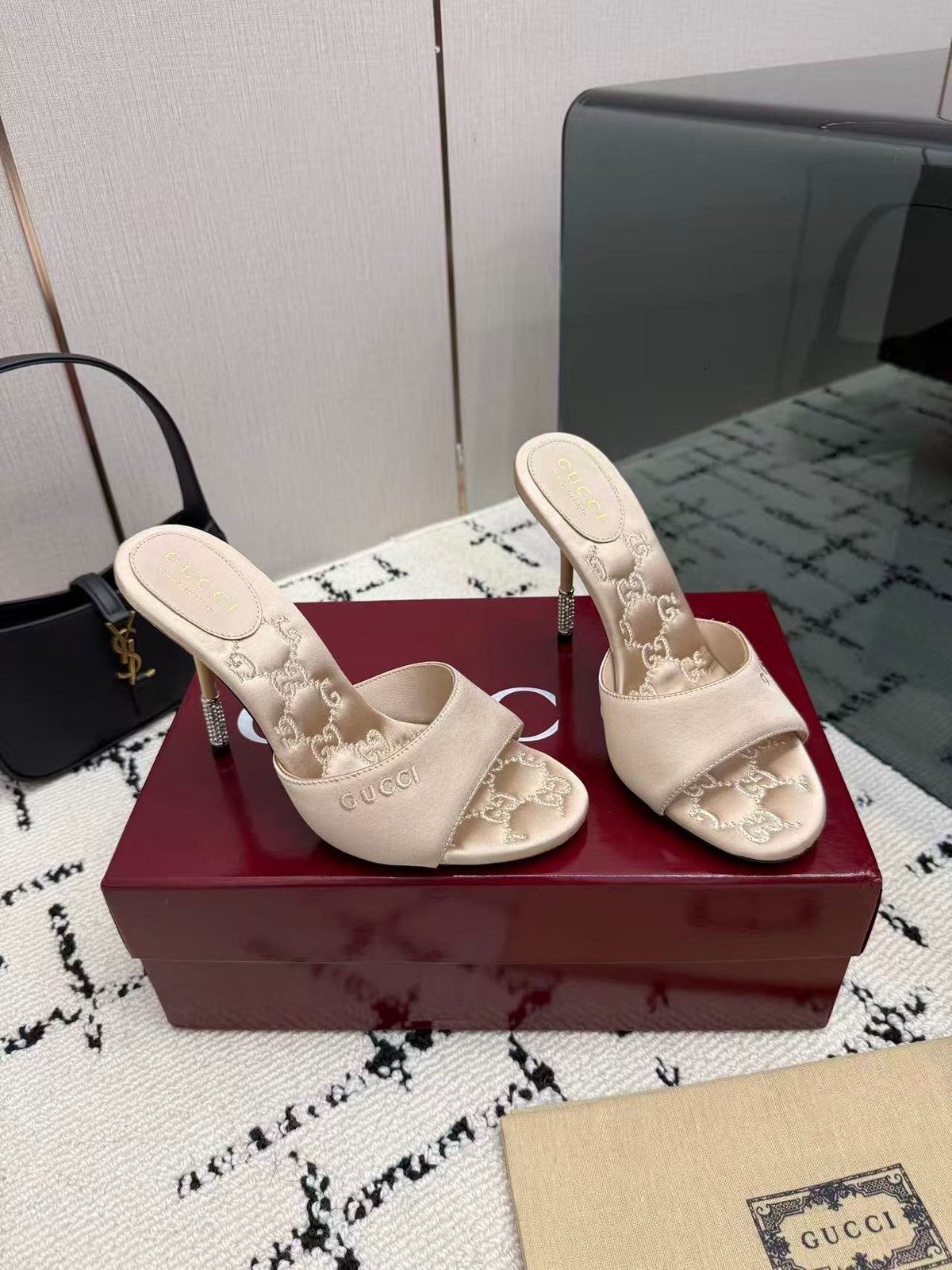 Gucci 2026 Logo-embossed Sandal 100mm Satin Leather