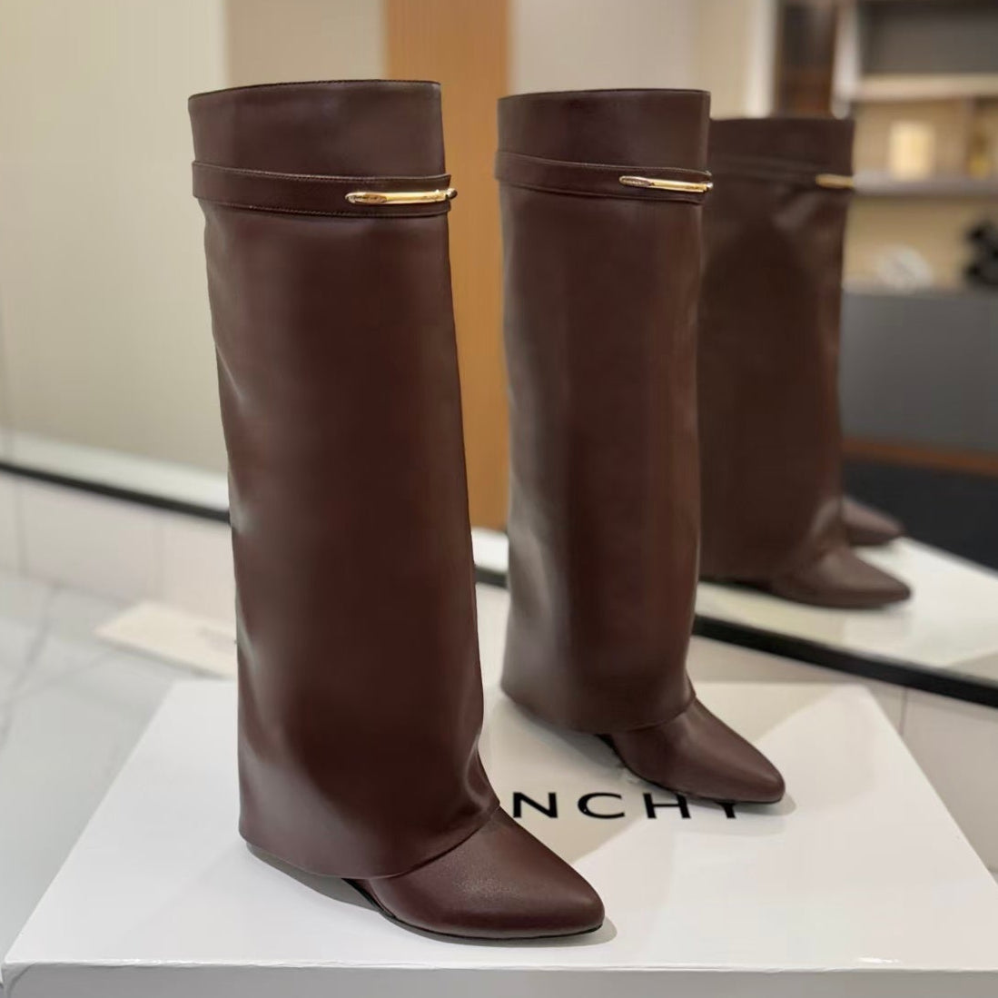 Givenchy 2026 Shark Pinch Boots Leather
