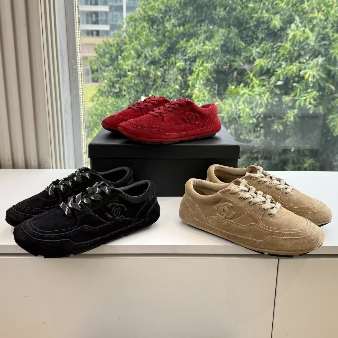 Chanel 2026 Round-Toe Sneaker Suede 175878