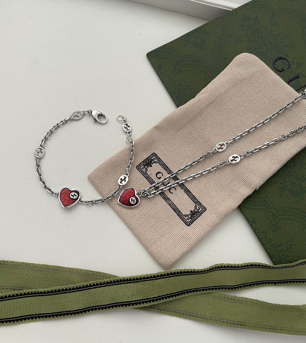 GG HEARTS STERLING SILVER RED ENAMEL PENDANT NECKLACE