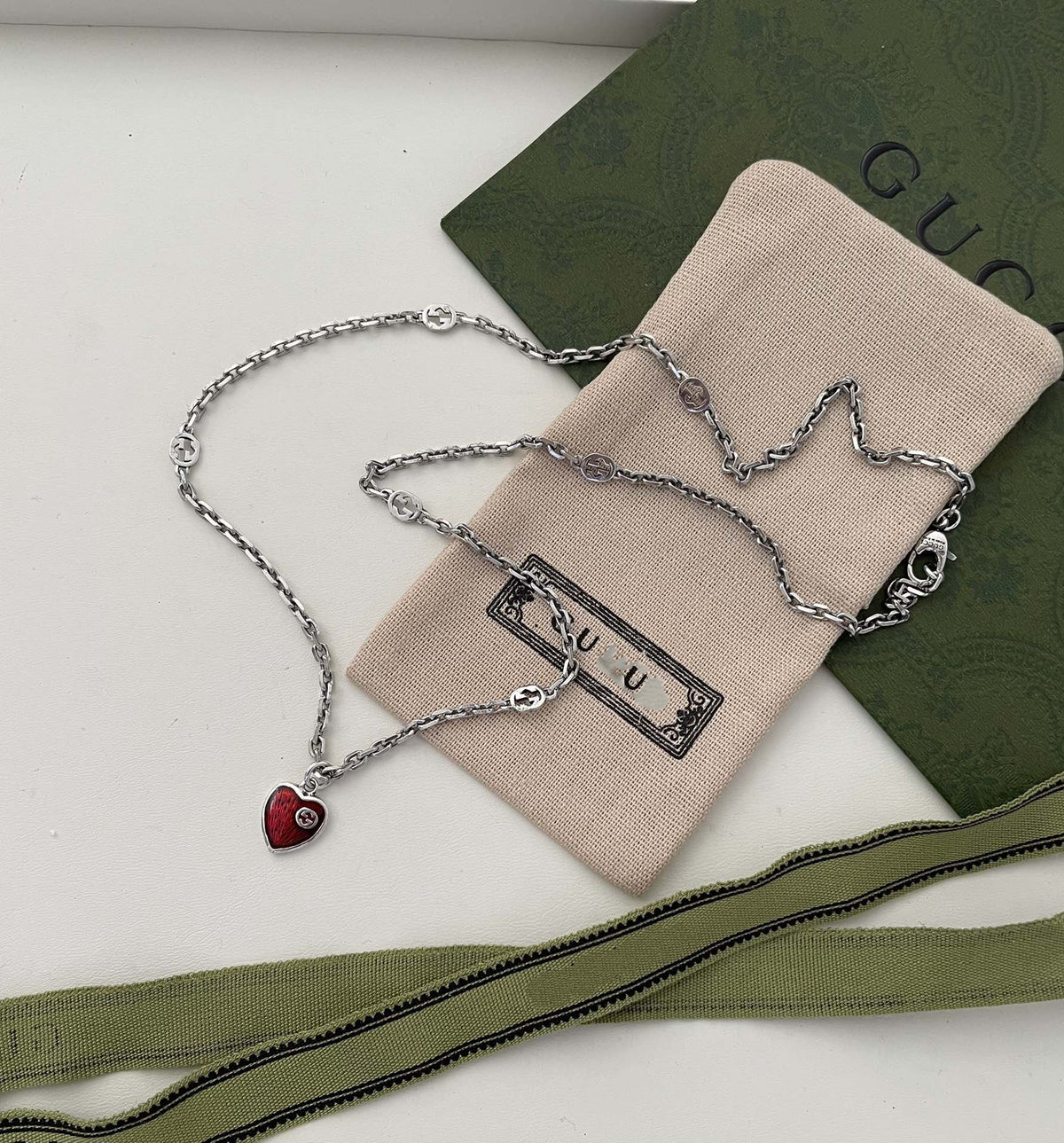 GG HEARTS STERLING SILVER RED ENAMEL PENDANT NECKLACE