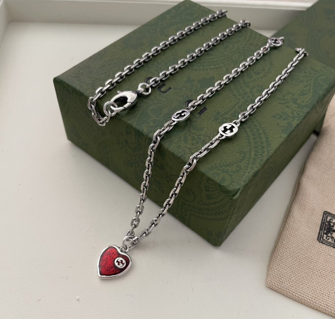 GG HEARTS STERLING SILVER RED ENAMEL PENDANT NECKLACE