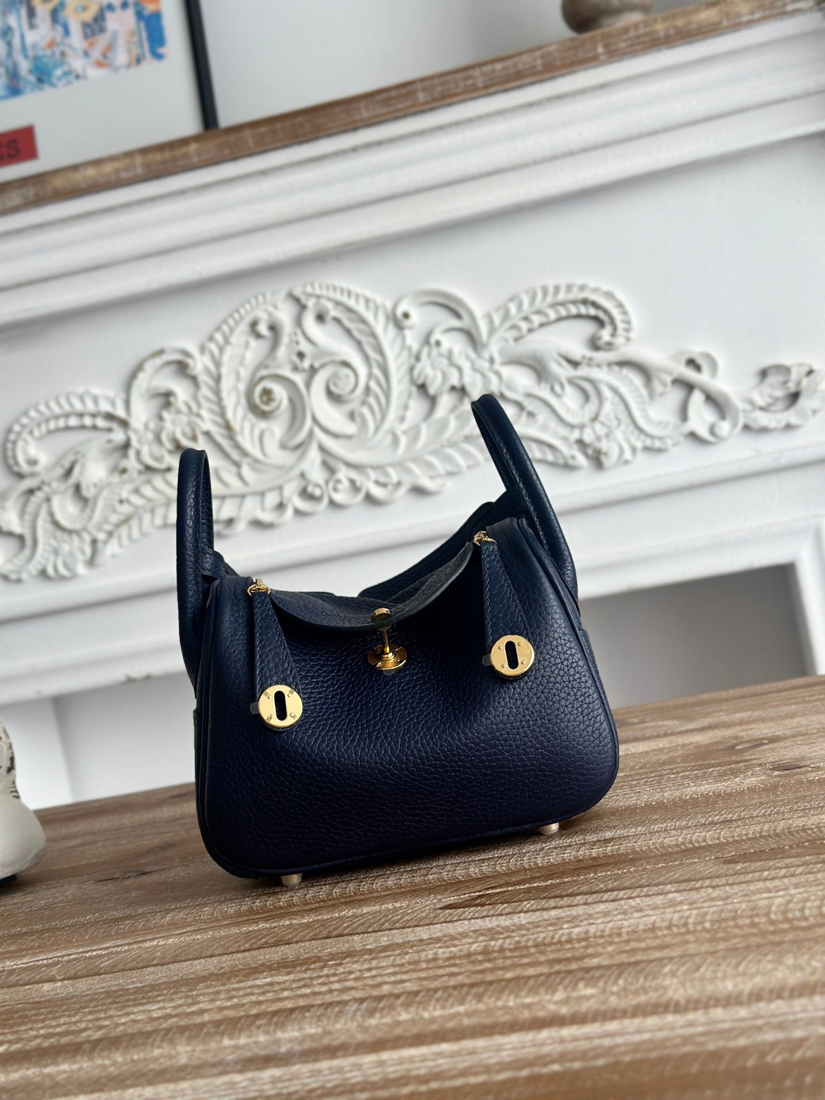 High-end Hermes 2026 Lindy Bag 19cm Togo Leather 3