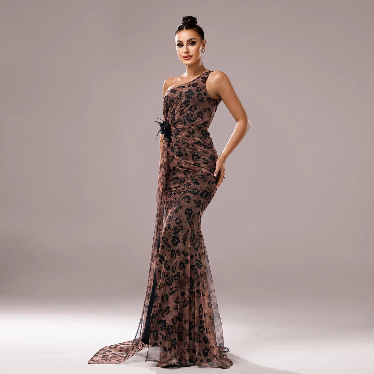 One-shoulder Diagonal Collar Leopard Sequined Evening Dress hercurva