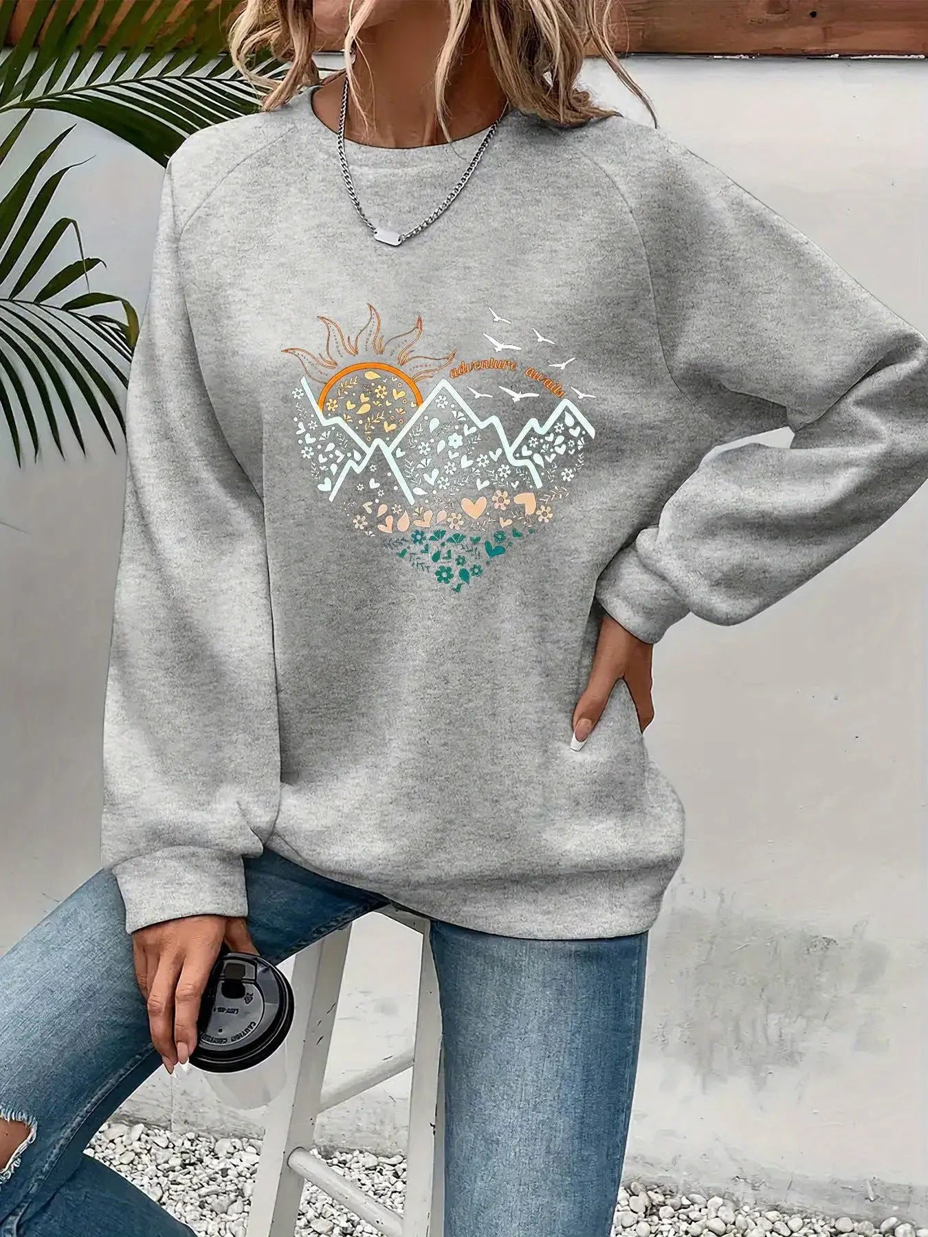 Casual Heart Print Crew Neck Pullover Sweatshirt - Soft Slightly Stretch Polyester Fabric, Machine Washable, Perfect For Spring And Fall - Women's Long Sleeve Casual Wear hercurva