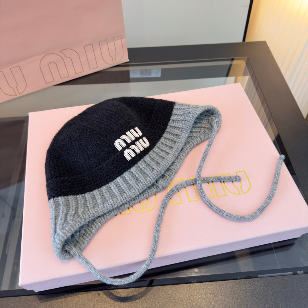 Miu Miu Knitted Earmuff Cap 477560