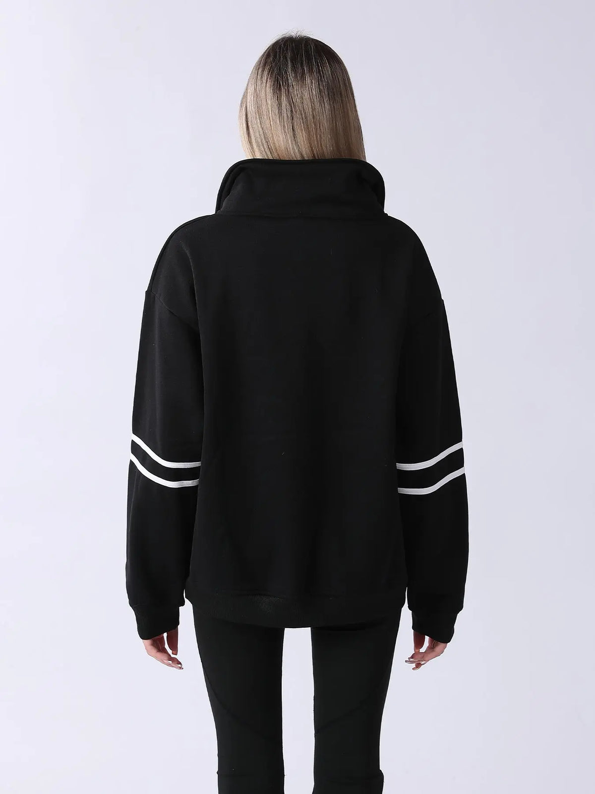 Women's Long Sleeved Sweatshirt hercurva