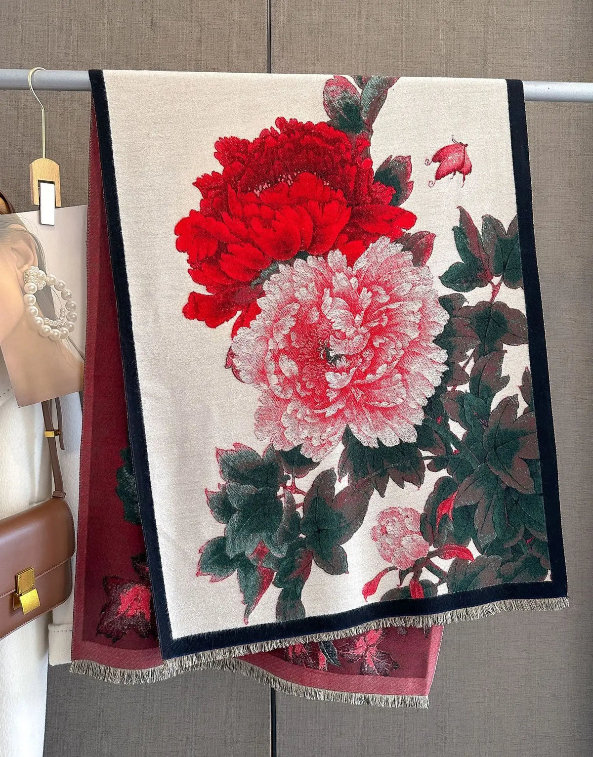 Retro Floral Artificial Cashmere Scarf Women's Thick Warm Scarf hercurva