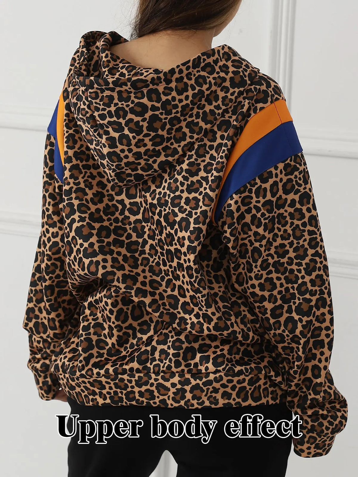 Women's Leopard Print Long Sleeved Sweatshirt hercurva