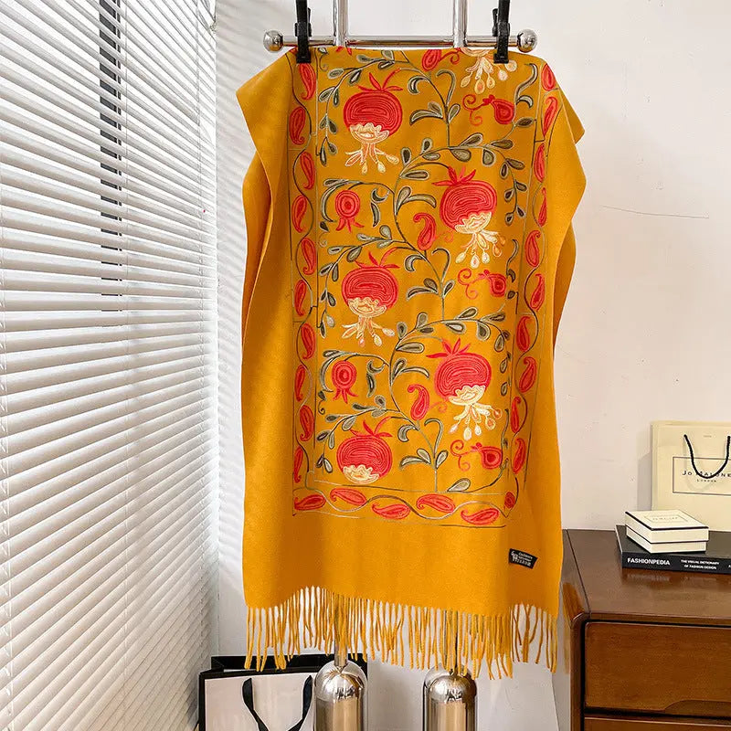 Contrast Color Pomegranate Leaf Embroidered Double-sided Shawl hercurva