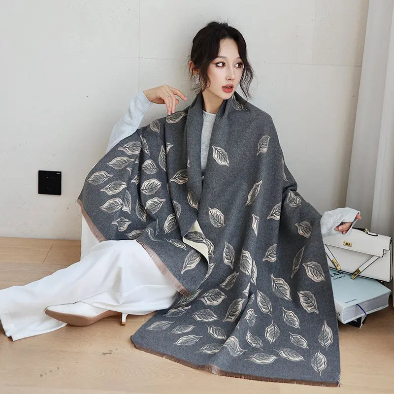 Female Versatile Fashion Thickened Warm Cashmere Scarf hercurva