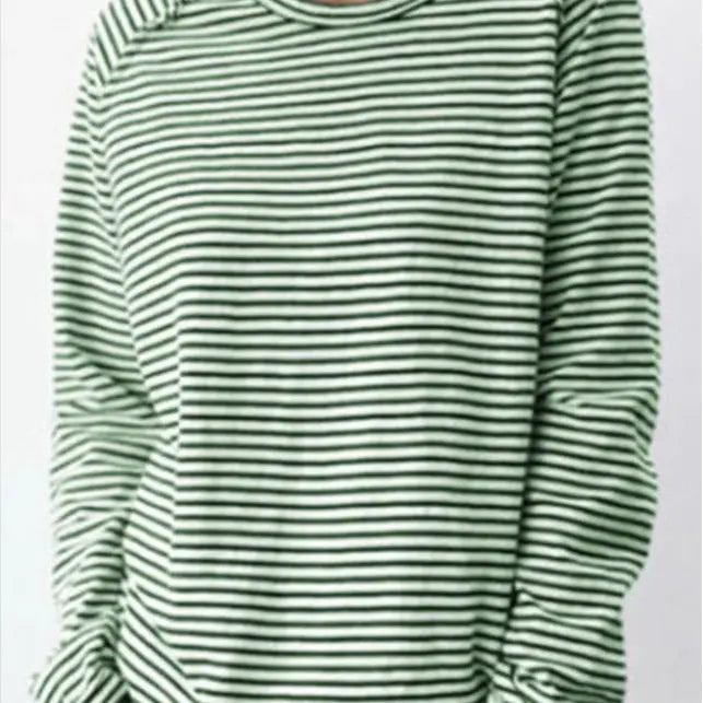 Loose Round Neck Raglan Long Sleeve Striped Printed Sweater hercurva