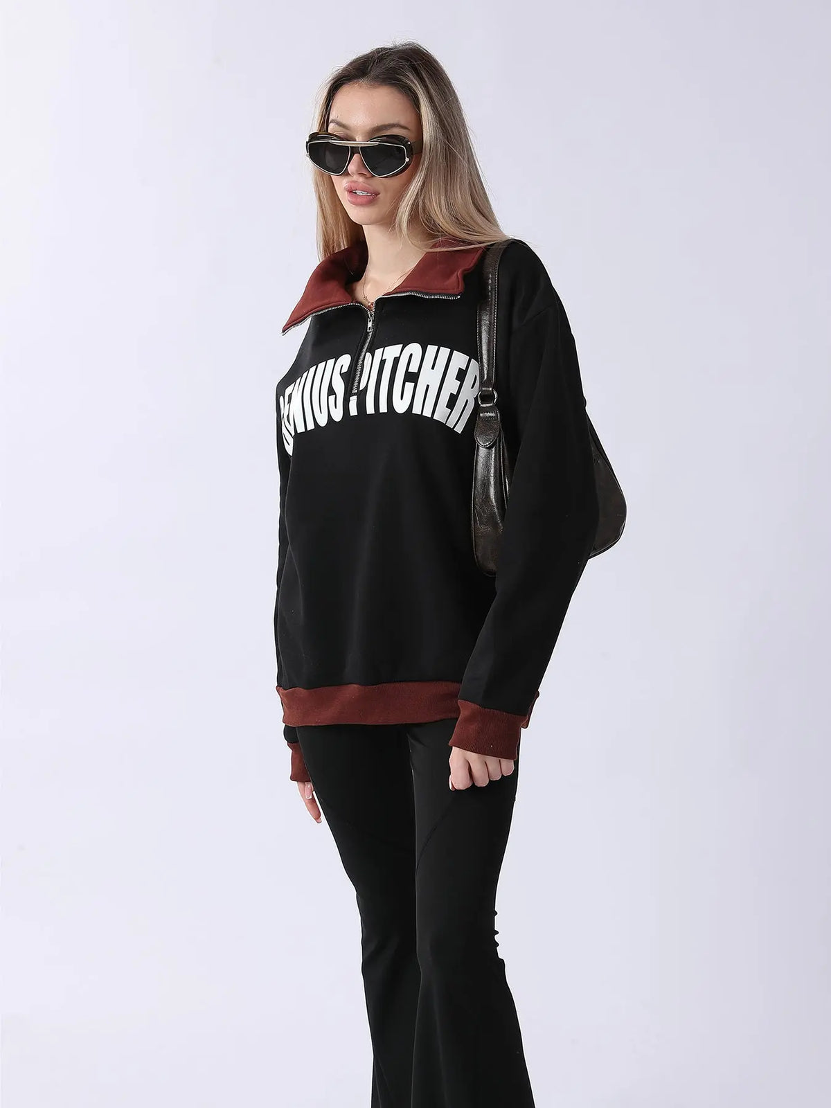 Women's Long Sleeved Sweatshirt hercurva