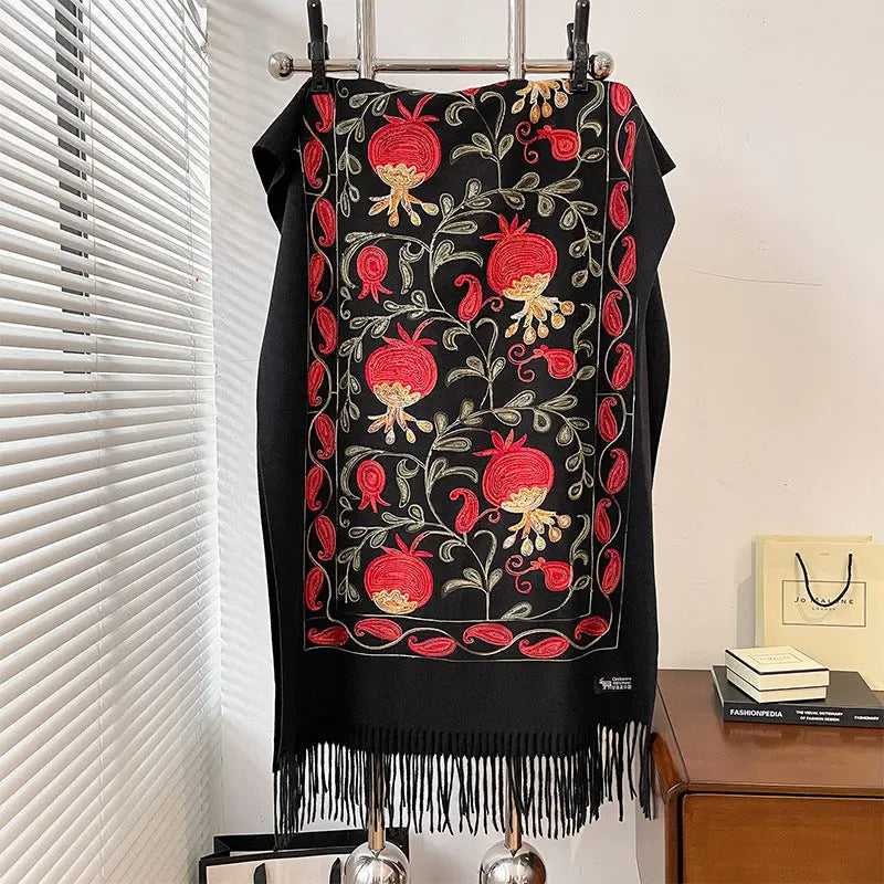 Contrast Color Pomegranate Leaf Embroidered Double-sided Shawl hercurva
