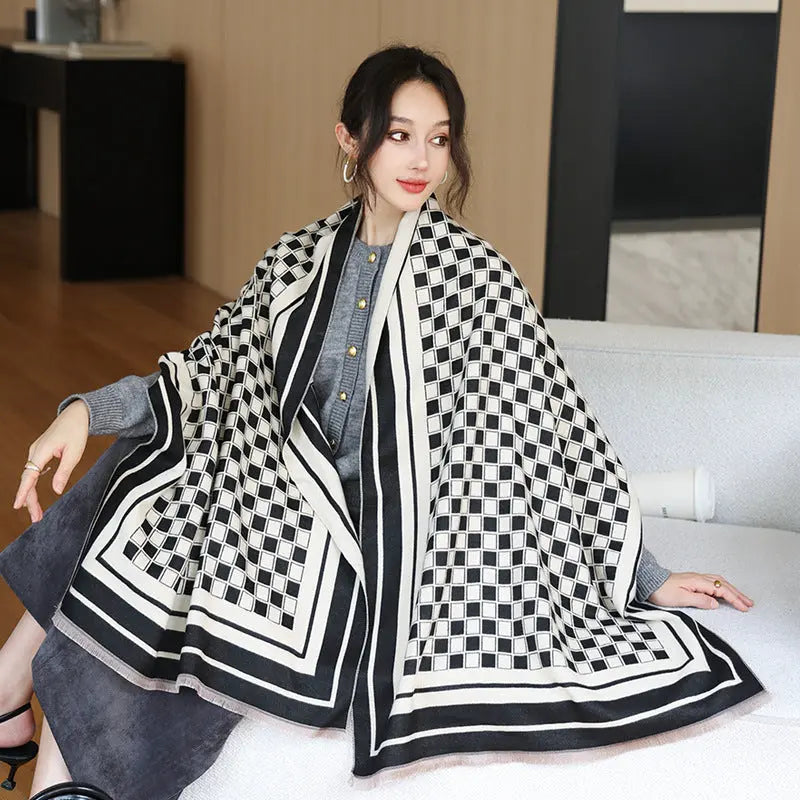Female Versatile Fashion Thickened Warm Cashmere Scarf hercurva