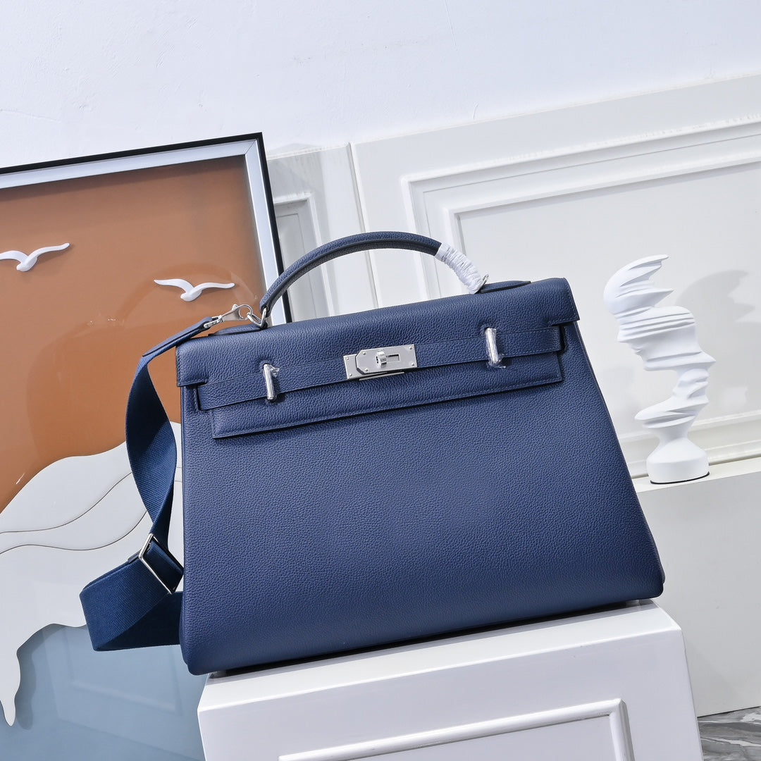 High-end Hermes 2026 Kelly Maxi Bag 42cm Togo Leather