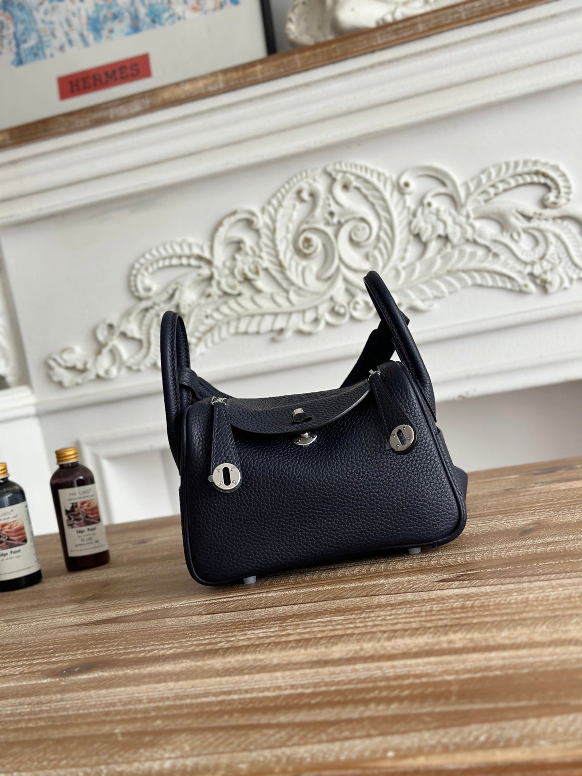 High-end Hermes 2026 Lindy Bag 19cm Togo Leather 1