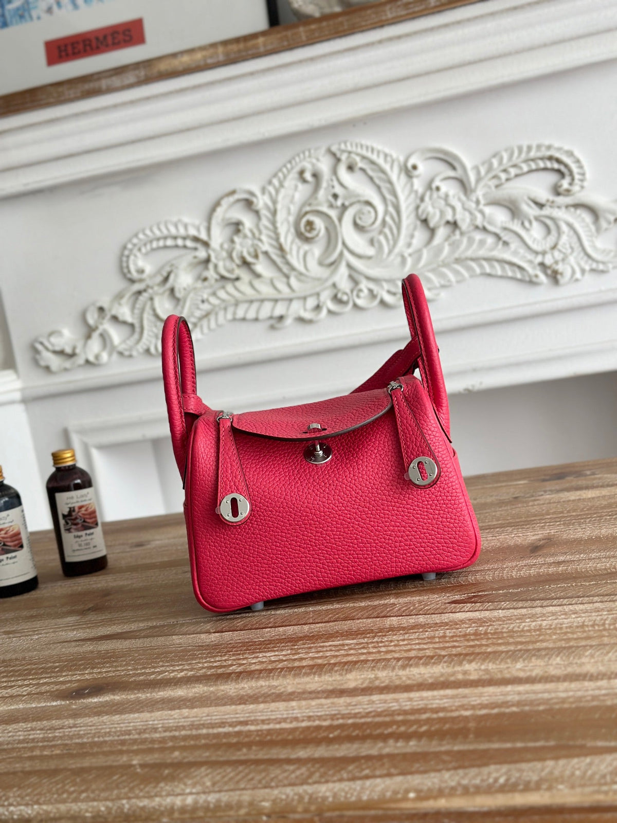 High-end Hermes 2026 Lindy Bag 19cm Togo Leather 1