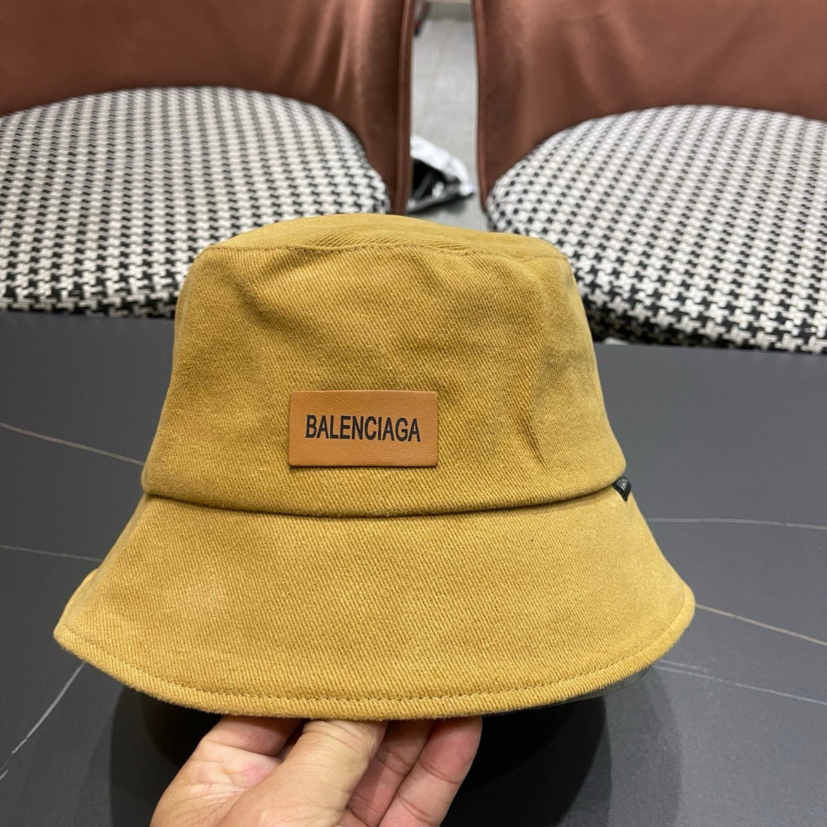 Balenciaga Bucket Hat 221093