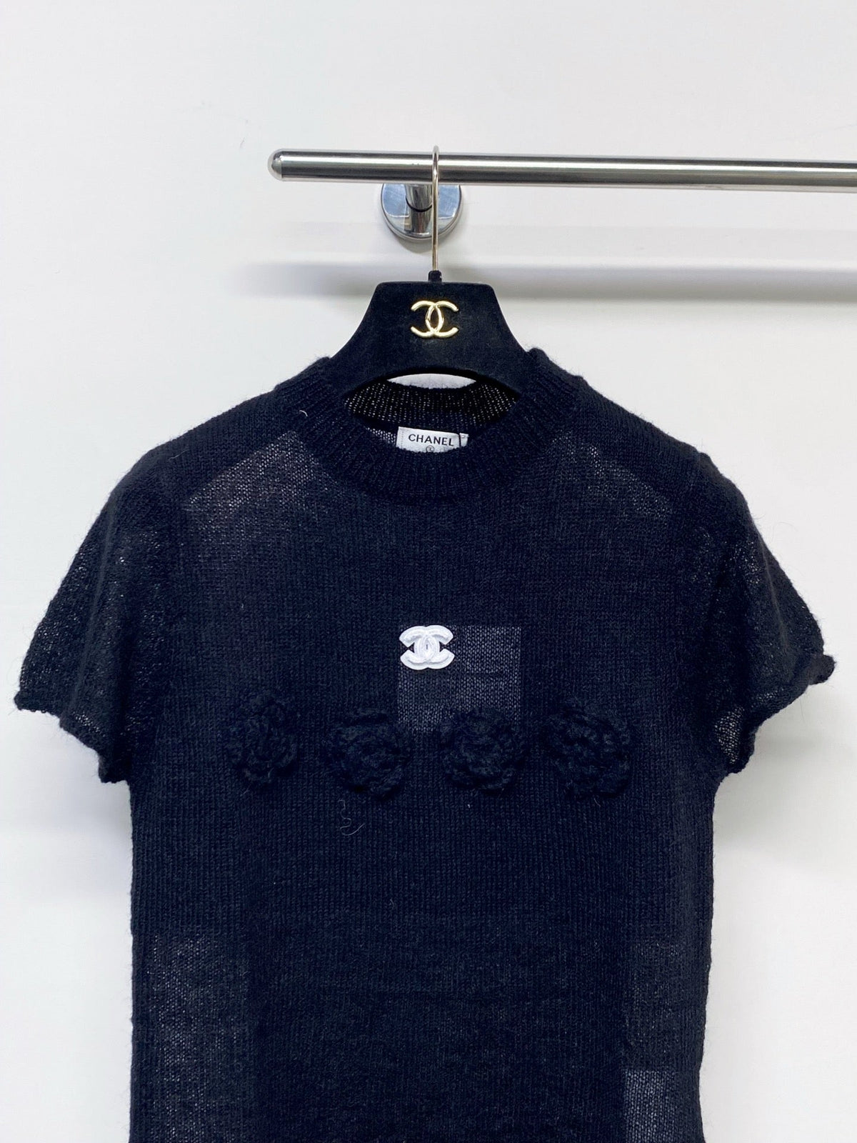 Chanel 2026 Floral Short Sleeve T-shirt Black and Beige Wool