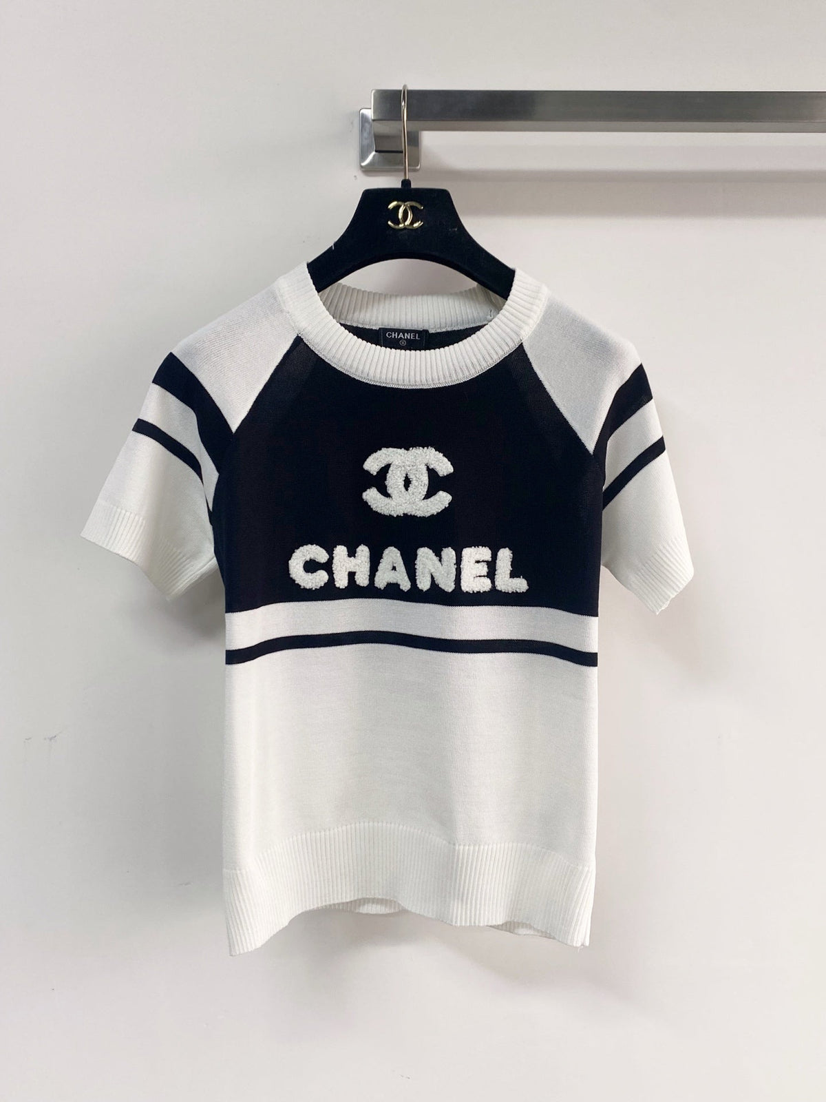 Chanel 2026  Short-Sleeve Shirt Pink Black White Wool Cashmere