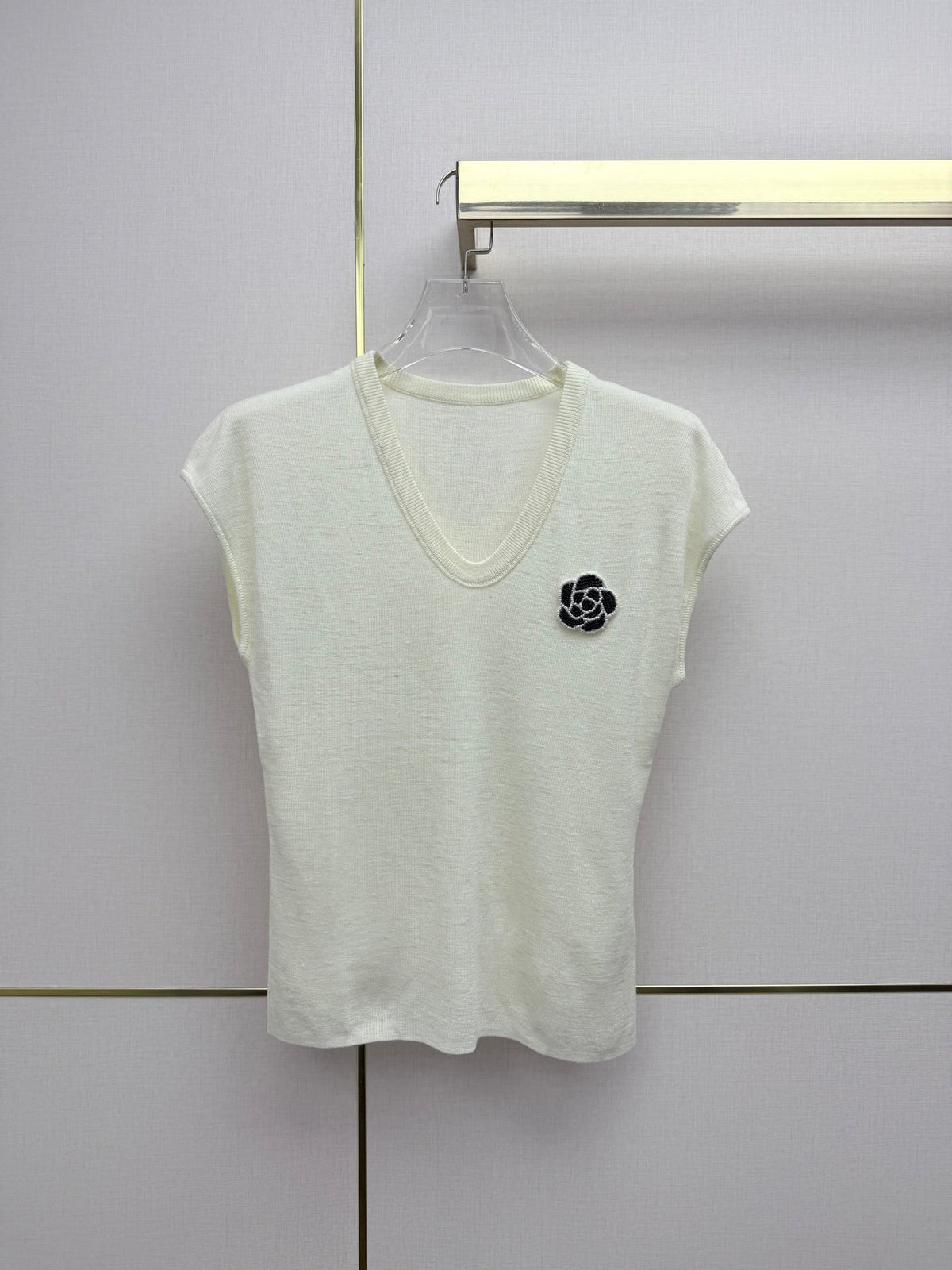 Chanel 2026 U-neck Top With 3D Flower 367688